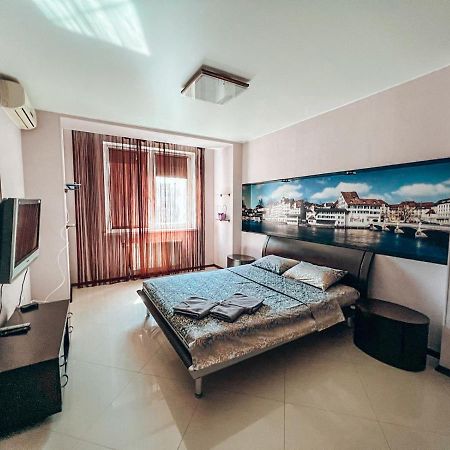 Cozy Apartments On The Left Bank Kiev Exterior foto