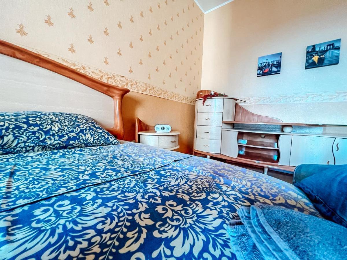 Cozy Apartments On The Left Bank Kiev Exterior foto
